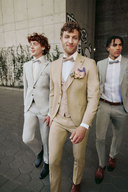 Hochzeitsanzug kaufen bei Kriesel an der Oper in Köln